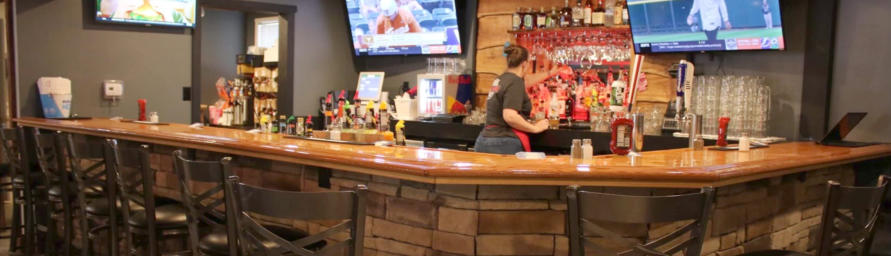 The bar at Trailhead Bar and Grill